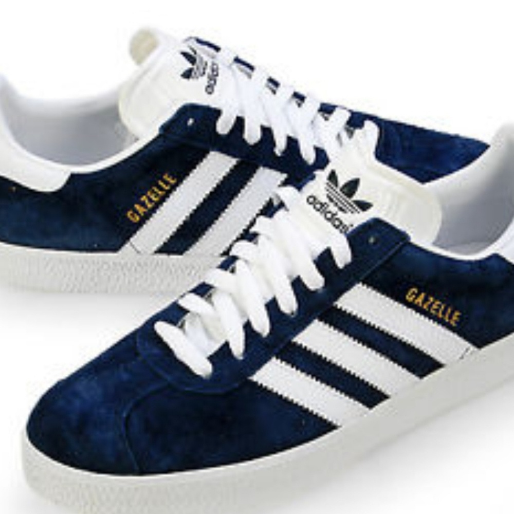 Adidas Sneakers